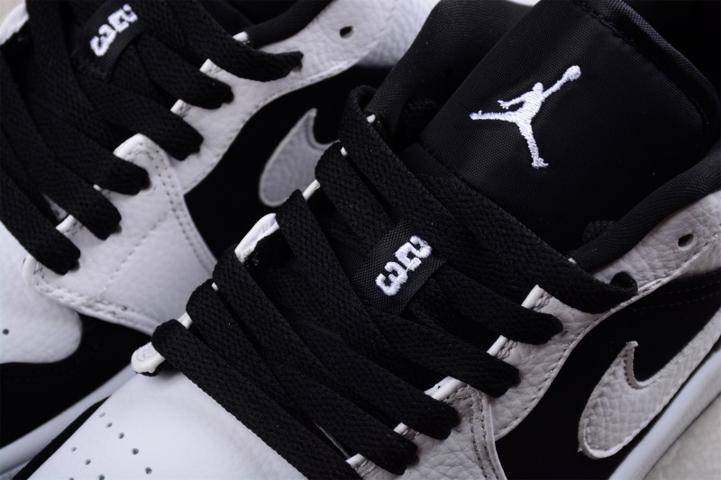 Jordan 1 Low 553560-101 - Image 3